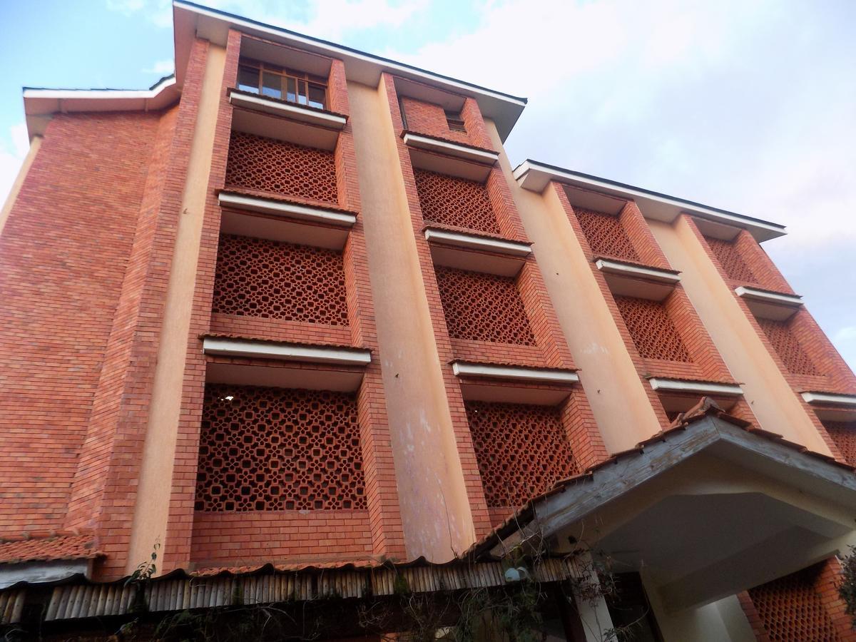Kayegi Hotel Mbale Exterior photo