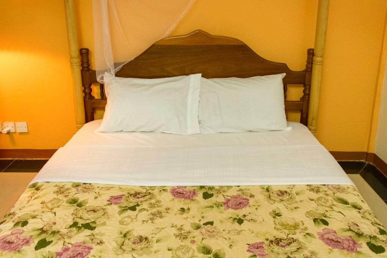 Kayegi Hotel Mbale Exterior photo