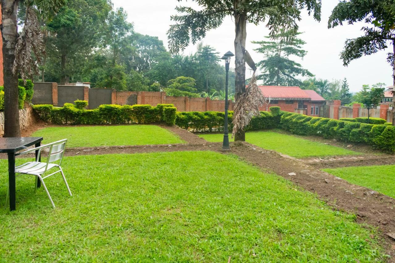 Kayegi Hotel Mbale Exterior photo